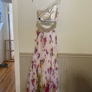 Camille La Vie prom dress style number 54453 size 2.